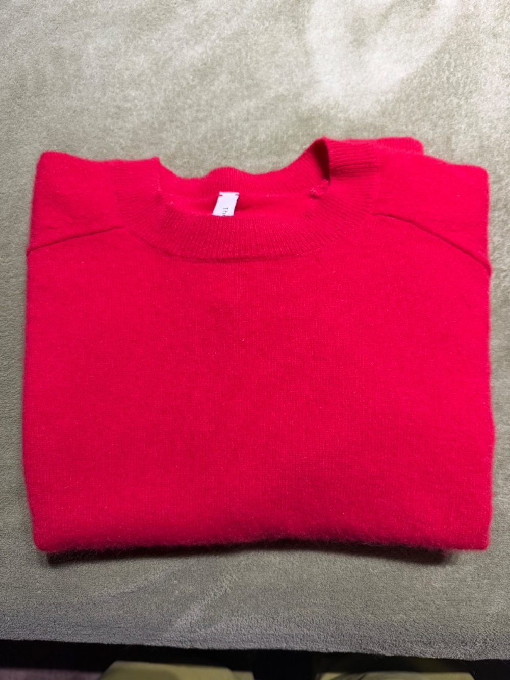 Aritzia 100% Cashmere Sweater - Picture 5 of 5